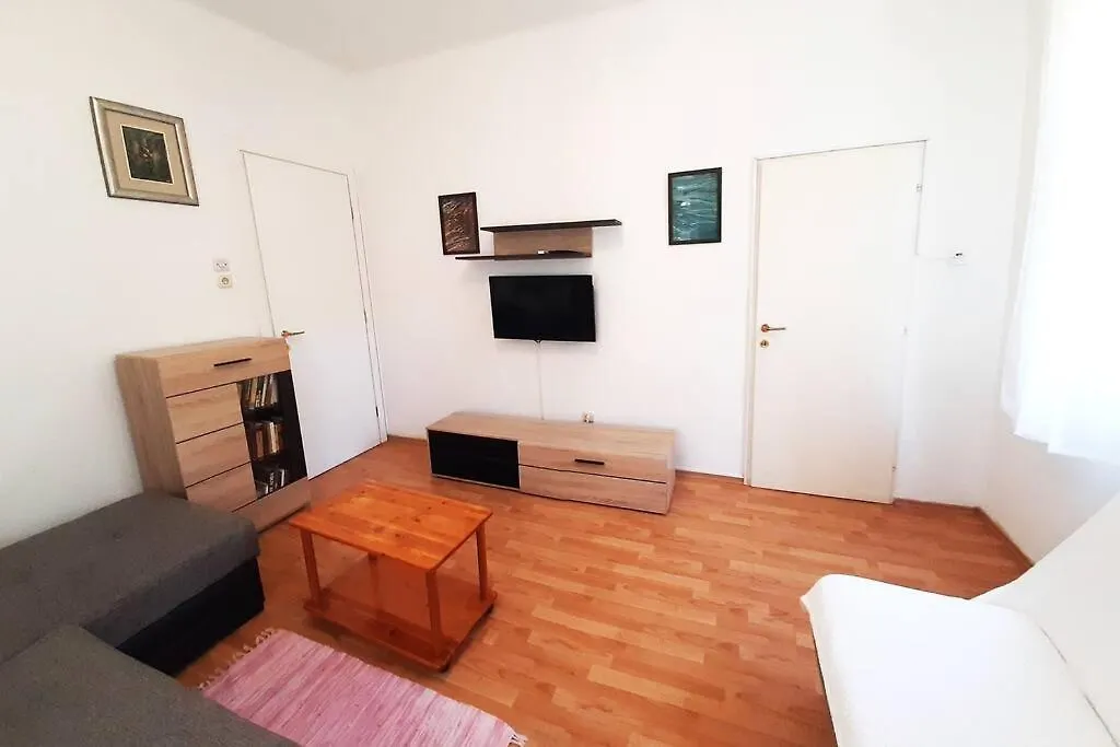 Apartman M&I Apartment Split