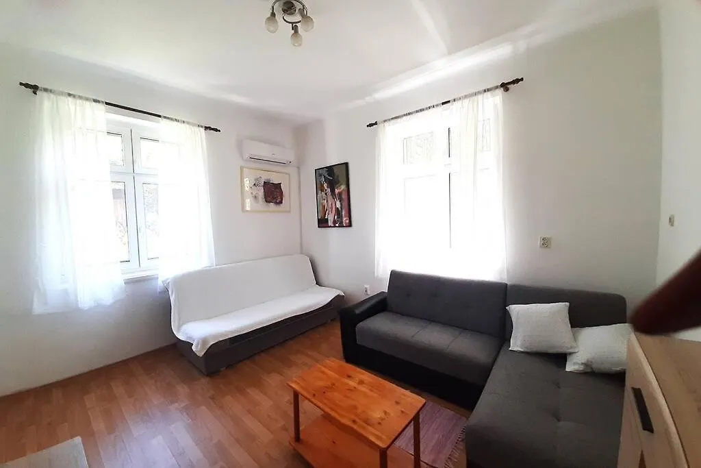 Apartman M&I Apartment Split